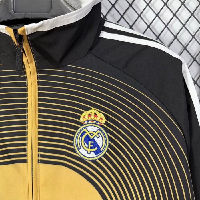 2006Real Madrid Retro Windbreaker