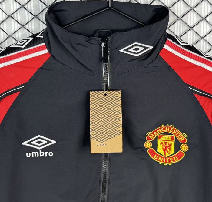 1998-1999 Manchester United Retro Windbreaker