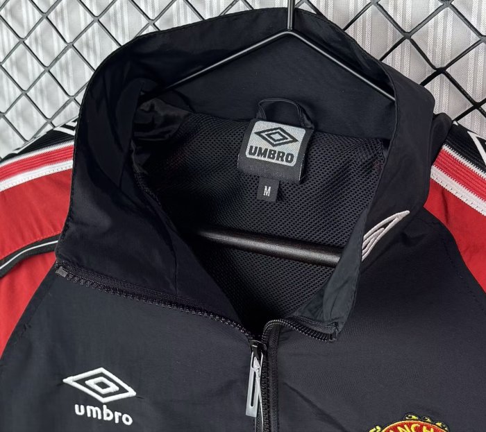 1998-1999 Manchester United Retro Windbreaker