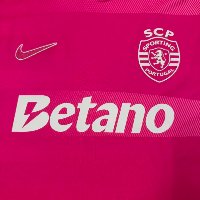 26-27 Sporting Lisbon Pink Special Edition Training shirts