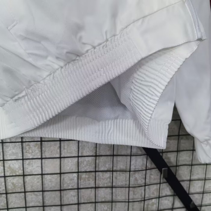 2026 Spain New Pattern Windbreaker