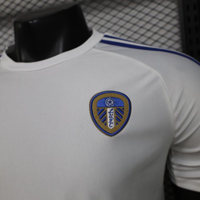 26-27 Leeds United Casual Version Player Version Soccer Jersey