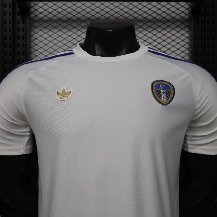 26-27 Leeds United Casual Version Player Version Soccer Jersey