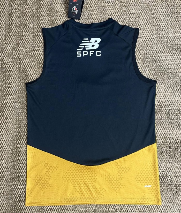 26-27 Sao Paulo Vest