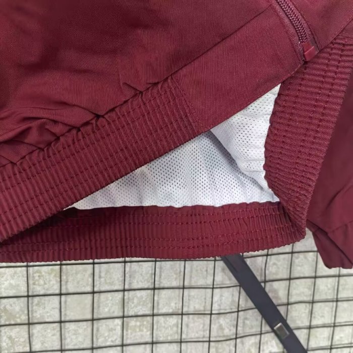 2026 Spain New Pattern Windbreaker