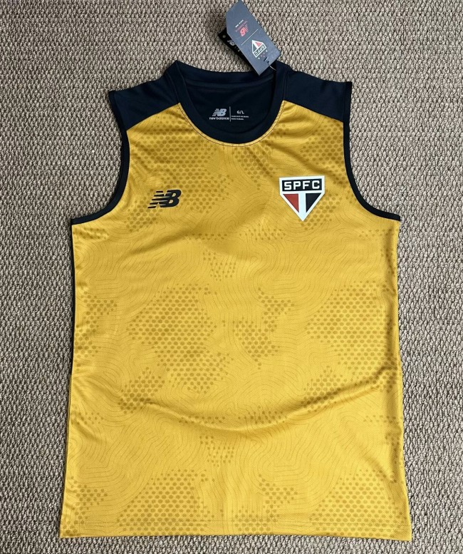 26-27 Sao Paulo Vest