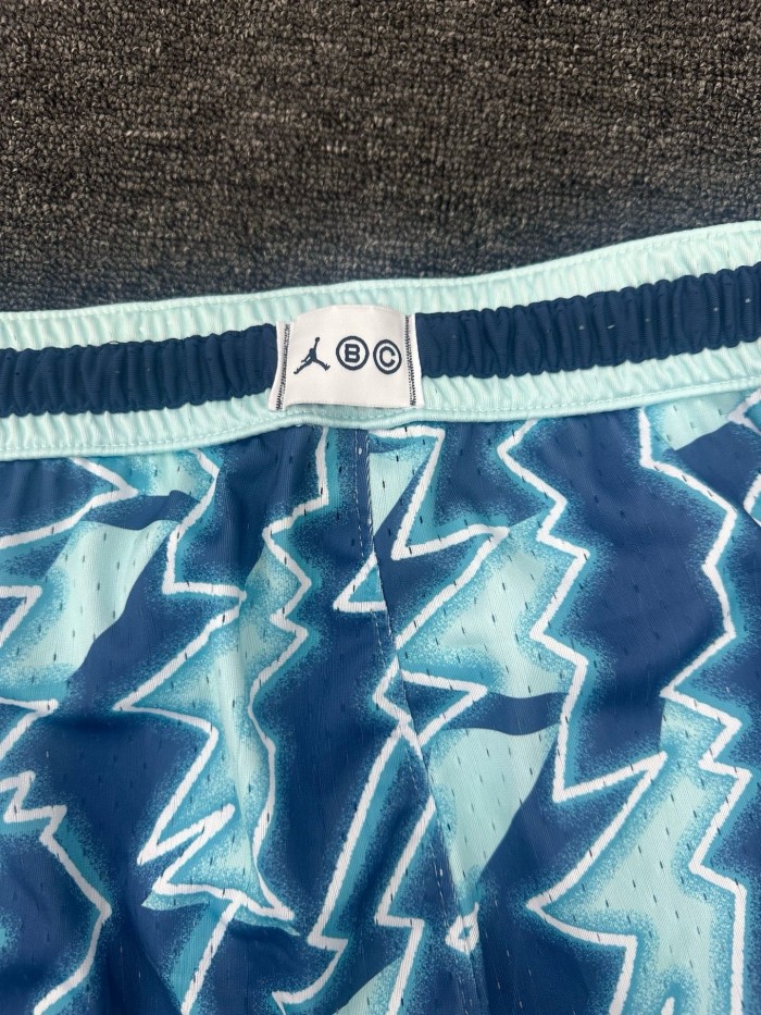 2026 High-Quality Embroidery Sporty Casual Pants - With pockets