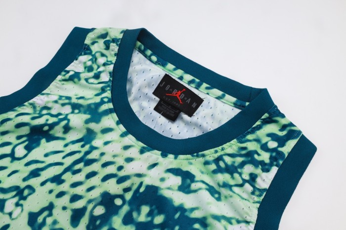 2026 High-Quality Green Vest