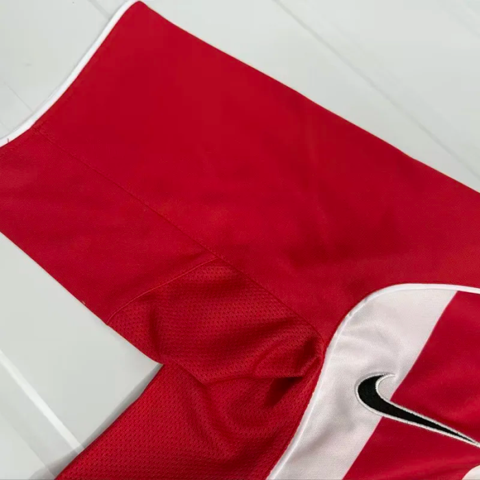 2004-2005 PSV Home Retro Soccer Jersey