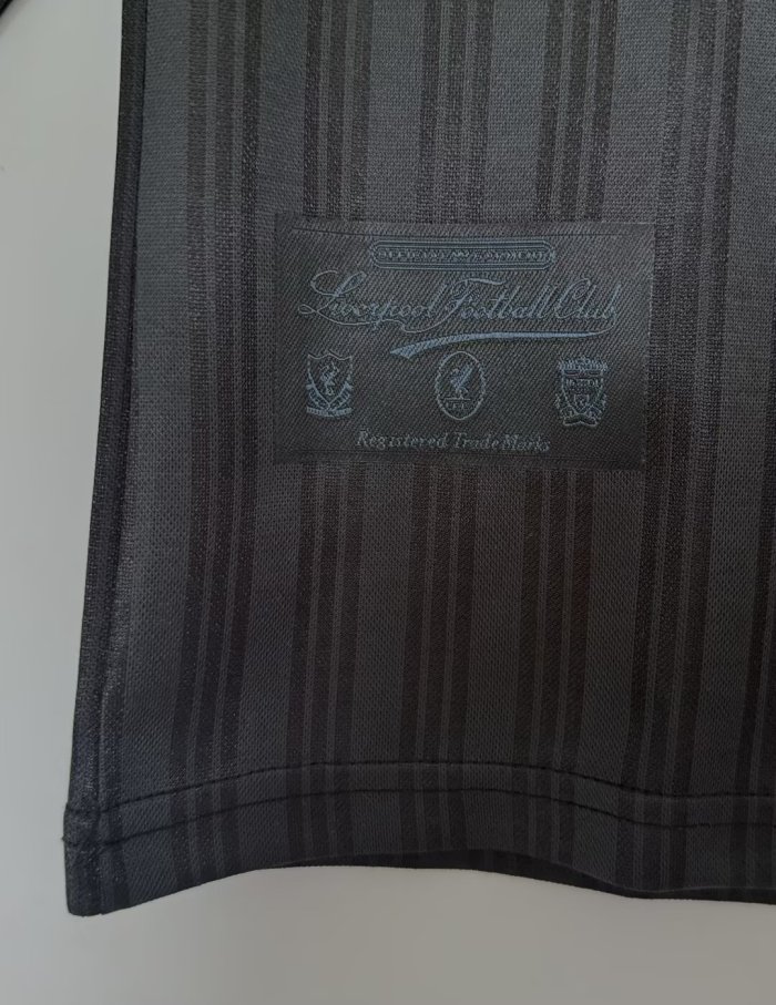 1995-1996 LIV Black Special Edition Long Sleeve Retro Soccer Jersey
