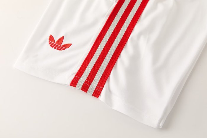 26-27  LIV High Quality Training Short Suit