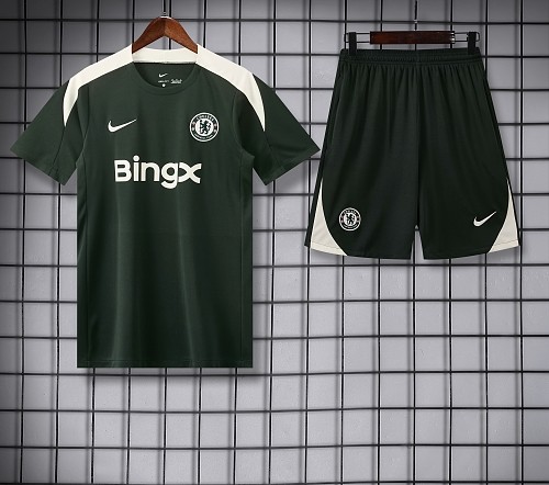 26-27 Chelsea High Quality Training Short Suit