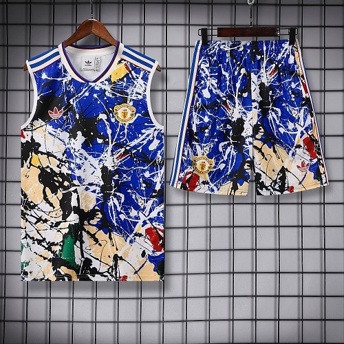 26-27 Manchester United High Quality Tank Top And Shorts Suit