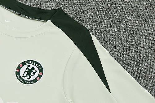 26-27 Chelsea High Quality Training Short Suit