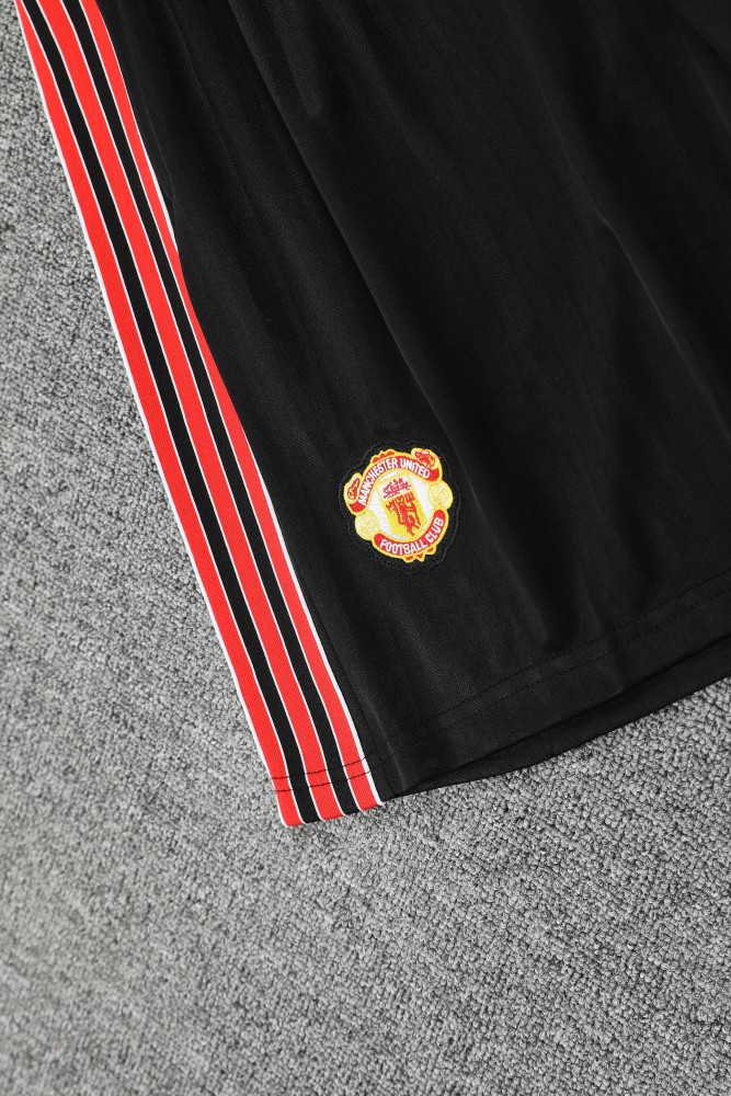 26-27 Manchester United High Quality Tank Top And Shorts Suit