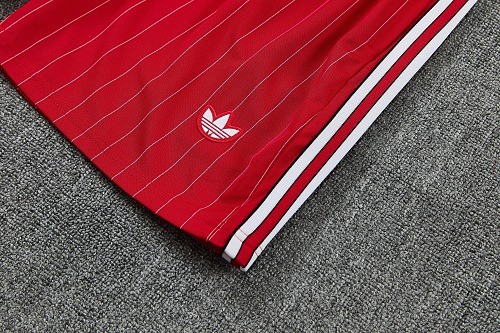 26-27 Manchester United High Quality Tank Top And Shorts Suit