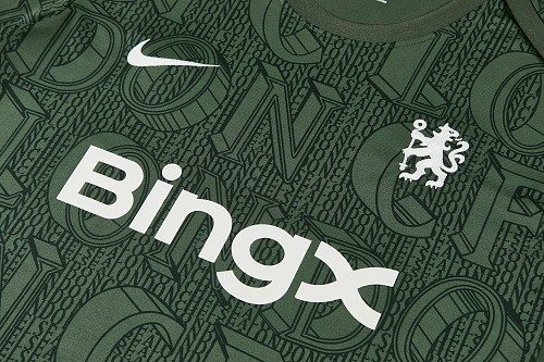 26-27 Chelsea High Quality Training Short Suit
