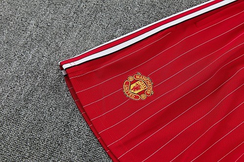 26-27 Manchester United High Quality Tank Top And Shorts Suit