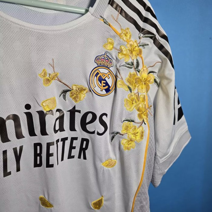 25-26 Real Madrid Embroidered Version Soccer Jersey