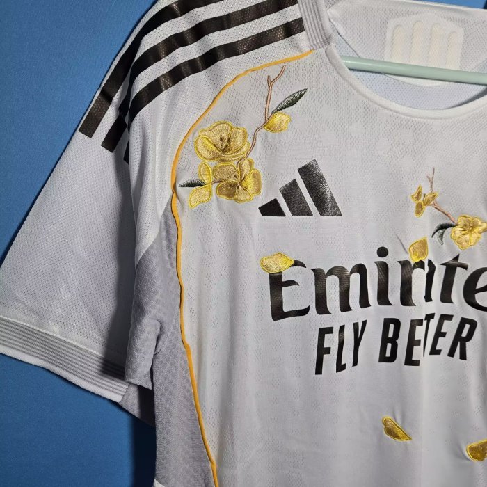 25-26 Real Madrid Embroidered Version Soccer Jersey