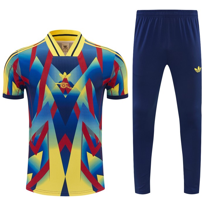26-27 Arsenal  Short shirts and Long trousers Suit (圆领)