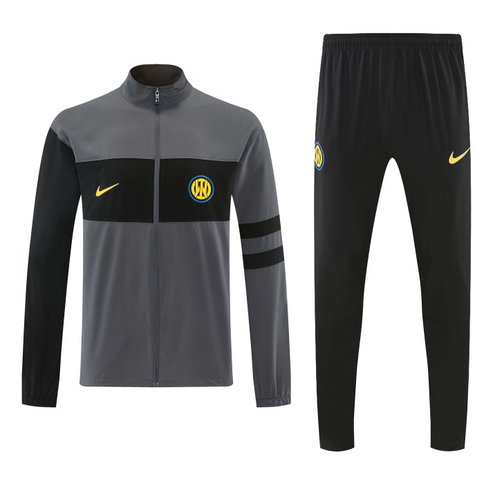 26-27   INT High Quality Windbreaker Suit