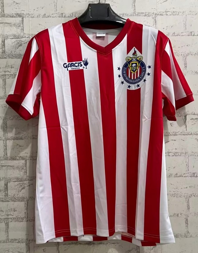 2004-2005 Chivas Home Retro Soccer Jersey
