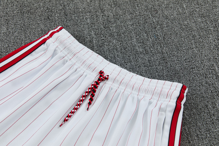 26-27 Man Utd High Quality Tank Top And Shorts Suit
