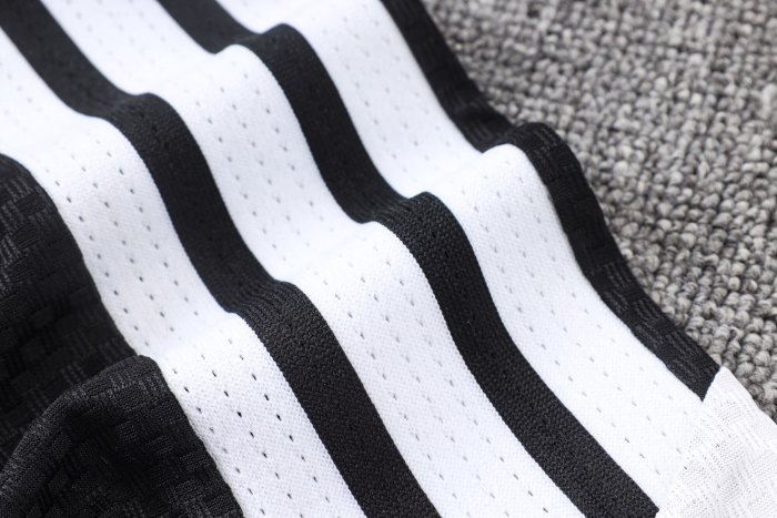 26-27 LIV High Quality Player Version Training Short Suit  (球员套装)