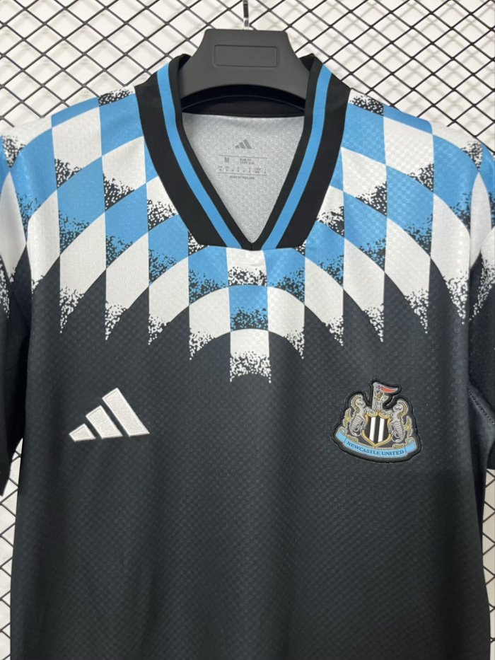 26-27 Newcastle Retro Version Fans Soccer Jersey