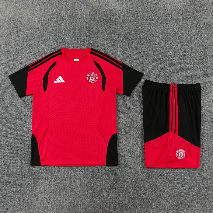 26-27 Man Utd High Quality Training Short Suit