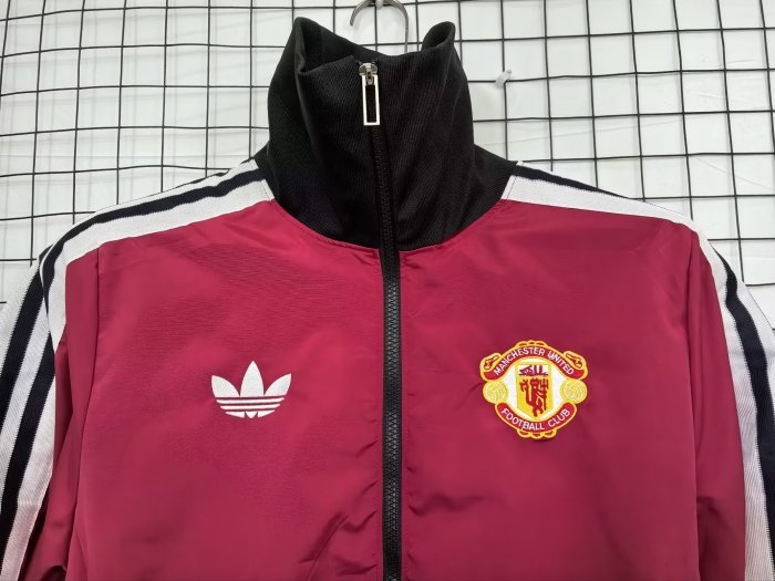 24-25 Man Utd Retro Windbreaker