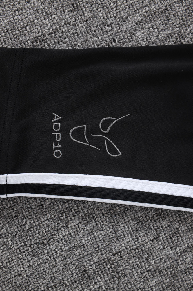26-27 Juventus High Quality Half Pull Tracksuit