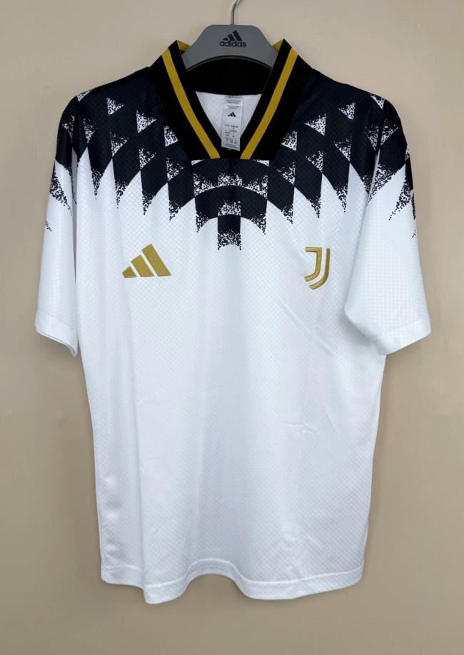 26-27 Juventus White Training shirts