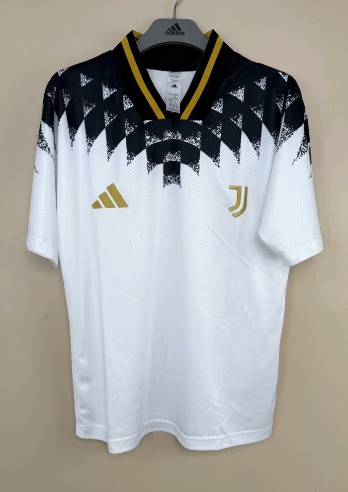 26-27 Juventus White Training shirts