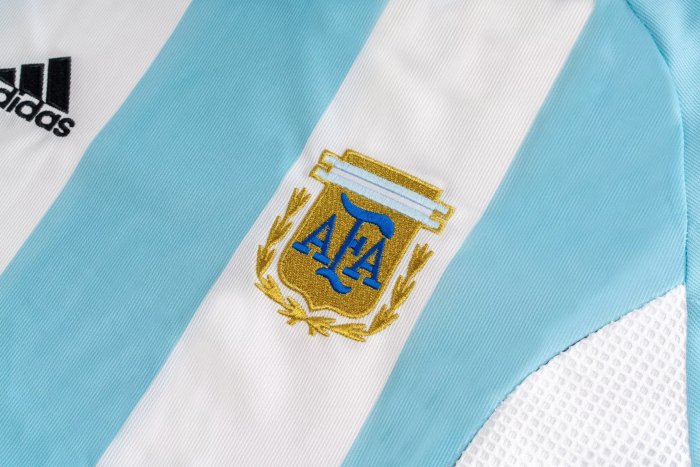 2002 Argentina Away Retro Soccer Jersey