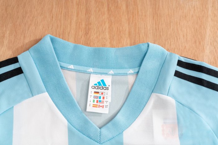 2002 Argentina Away Retro Soccer Jersey