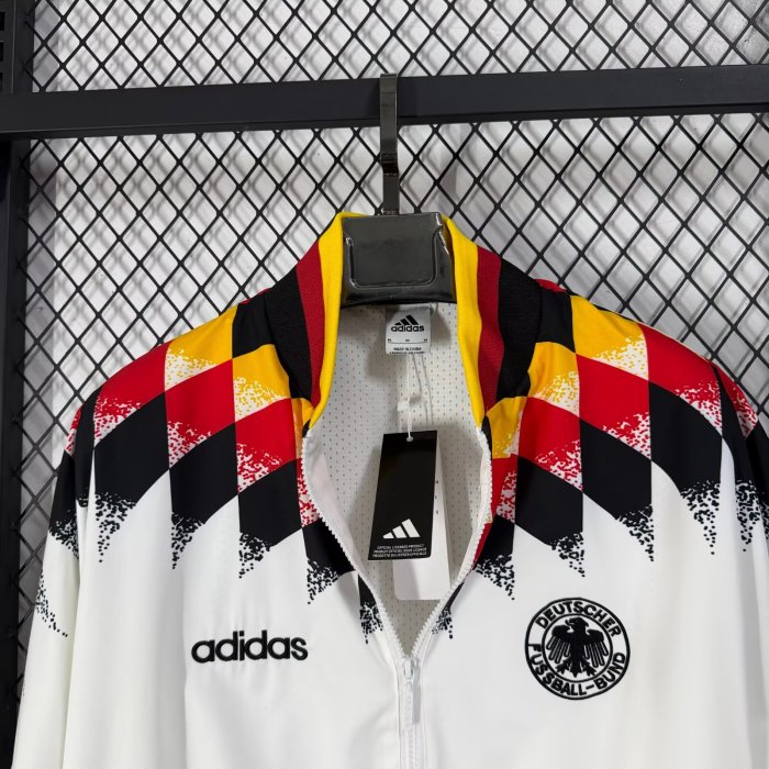 2026 Germany New Pattern Windbreaker
