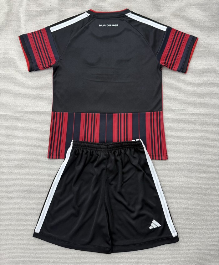 26-27 Frankfurt Home Adult Suit
