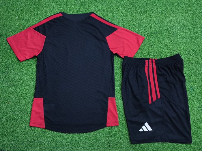 26-27 Manchester United High Quality Player Version Training Short Suit (球员套装)