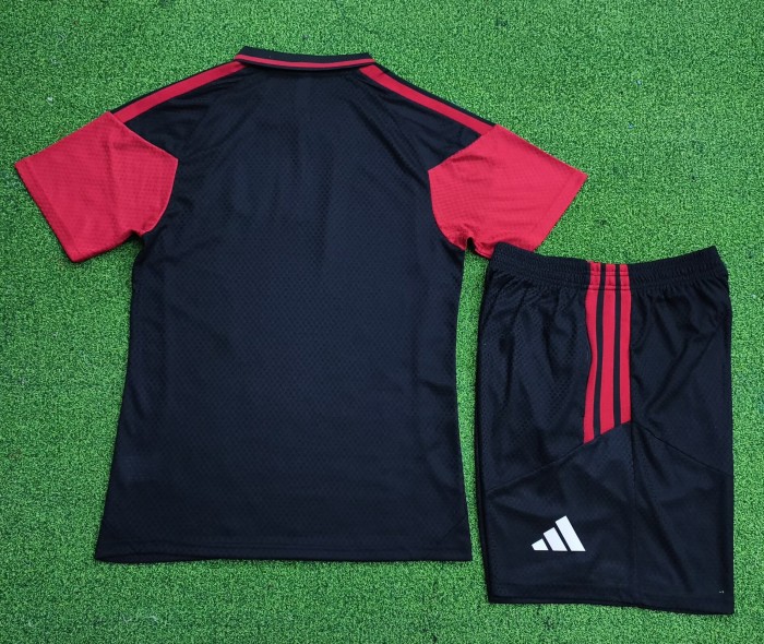 26-27 Manchester United High Quality Player Version Half Pull Training Short Suit (球员套装)