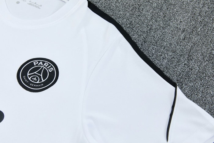 26-27 Paris Saint-Germain High Quality Training Short Suit