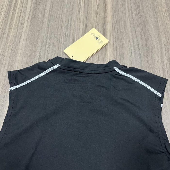 2026 ON Black Tight Tank Top