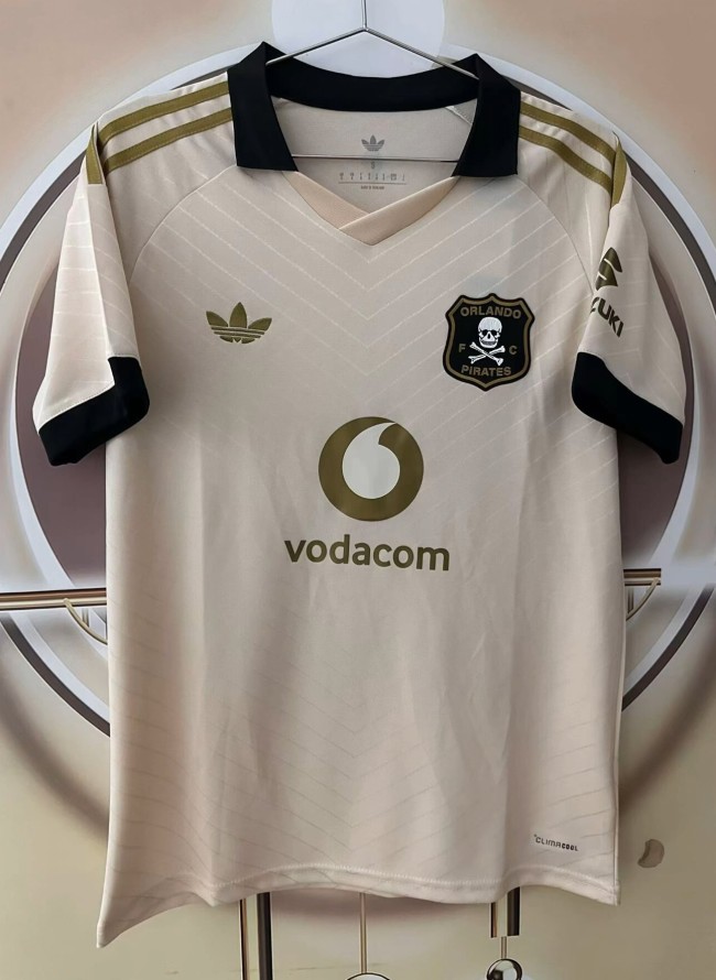 26-27 Orlando Pirates Away Fans Soccer Jersey