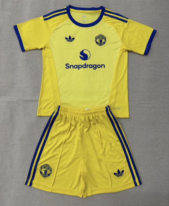 26-27 Manchester United Yellow Goalkeeper Kids Soccer Jersey