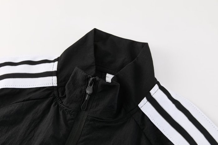 26-27 Man Utd New Pattern Windbreaker