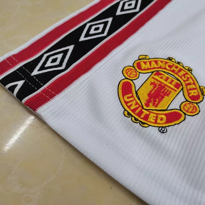 1998-1999 Manchester United White Retro Shorts Pants
