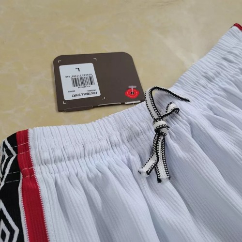 1998-1999 Manchester United White Retro Shorts Pants