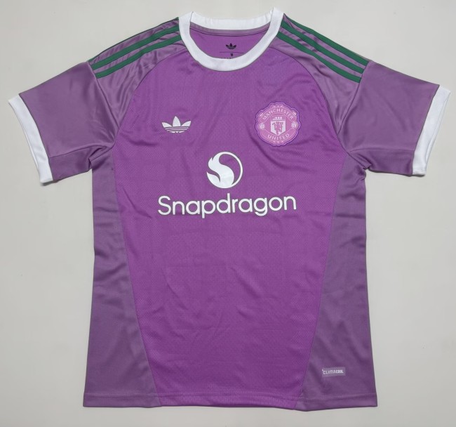 26-27 Manchester United Pink Goalkeeper Fans Soccer Jersey