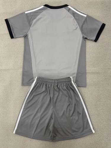 26-27 Nottingham Grey GoalKeeper Adult Suit